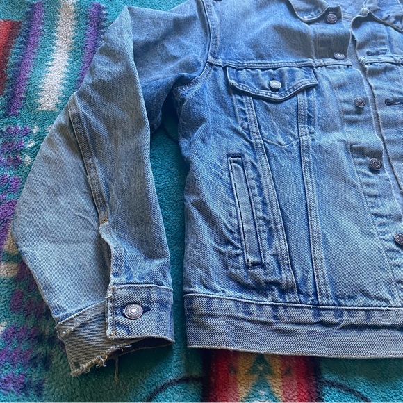 VTG Levi’s Authentic Distressed Trucker Jean Jacket. Type 3 from the 80’s. M/L - Picture 10 of 16